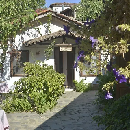 Sirince Dogadaki Evler 3*