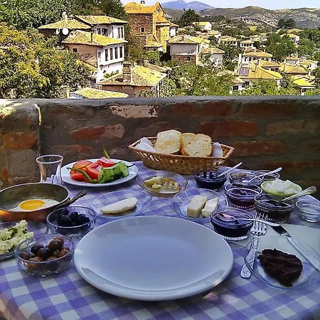 Sirince Dogadaki Evler