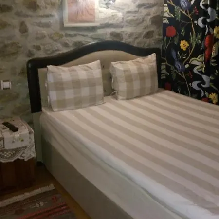 بيت ضيافة Sirince Dogadaki Evler 3*