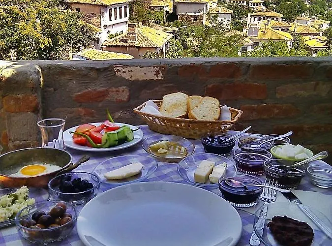 Sirince Dogadaki Evler